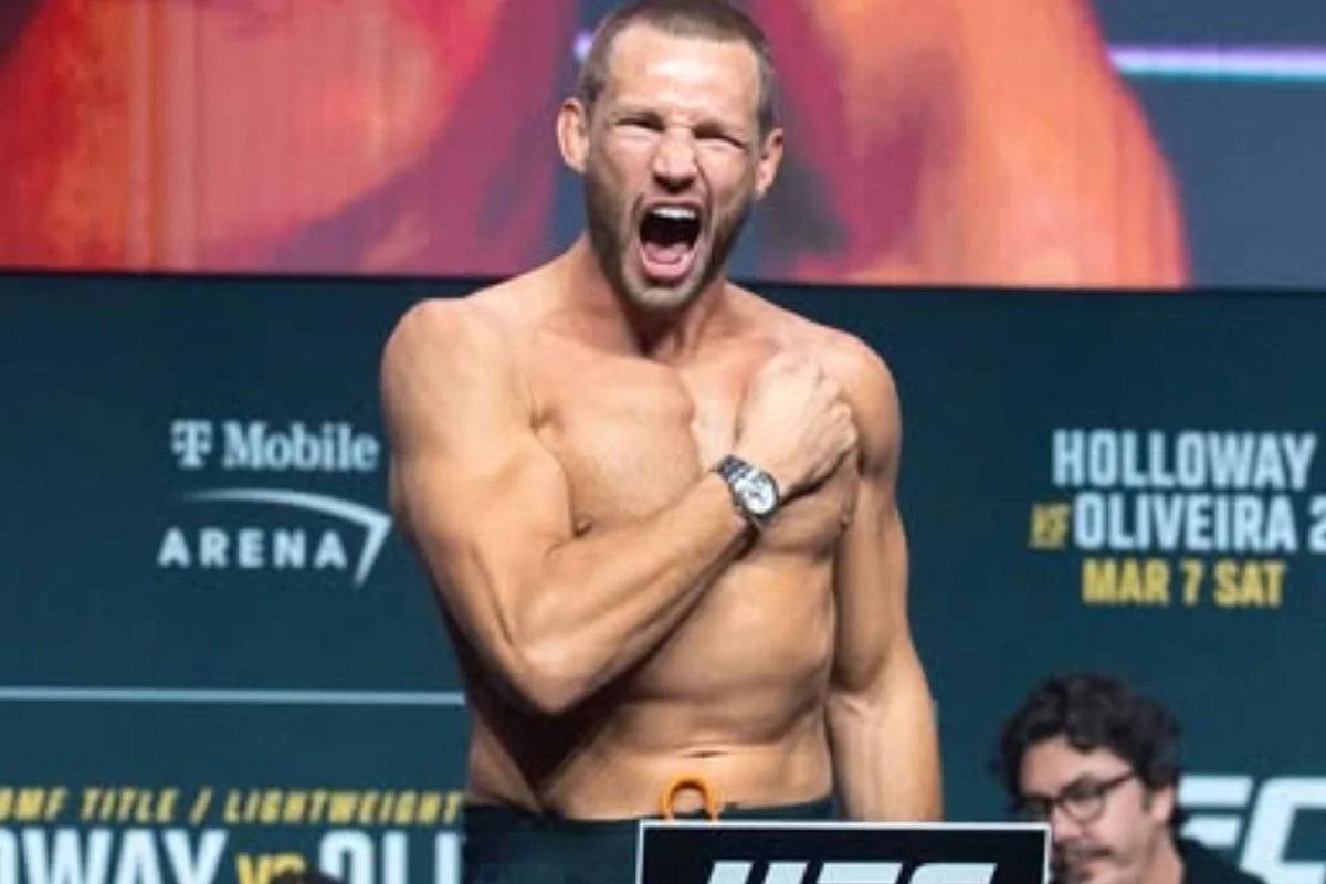 De Ridder quits middleweight after body gives up